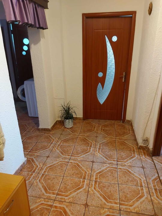 Apartament 3 camere ( Reabilitat/Decomandat) Nerva Traian-Comision 0%