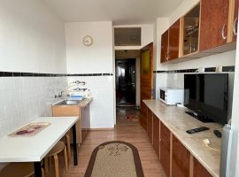 Apartament de 3 camere ( Bloc Reablilitat)-Margeanului-Comision 0%