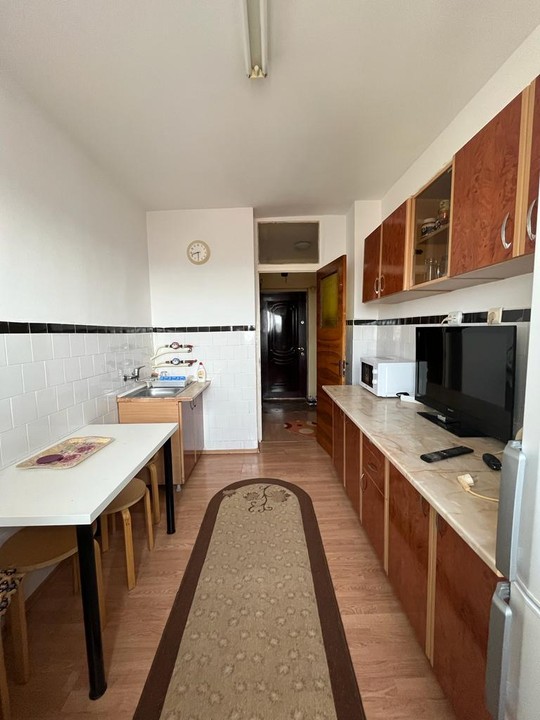 Apartament de 3 camere ( Bloc Reablilitat)-Margeanului-Comision 0%