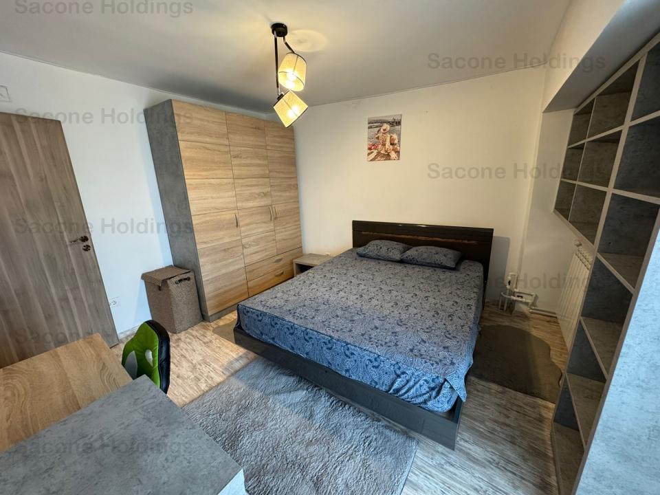 Apartament de 4 camere DECOMANDAT-Unirii