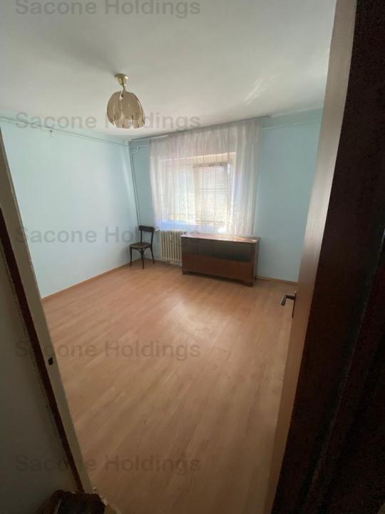 Apartament de 3 camere ( Bloc Reabilitat )-Rahova-Sebastian