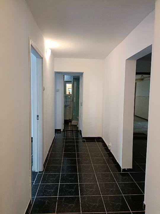 Apartament de 4 camere ( DECOMANDAT-VAD COMERCIAL )-Voronet-Decebal