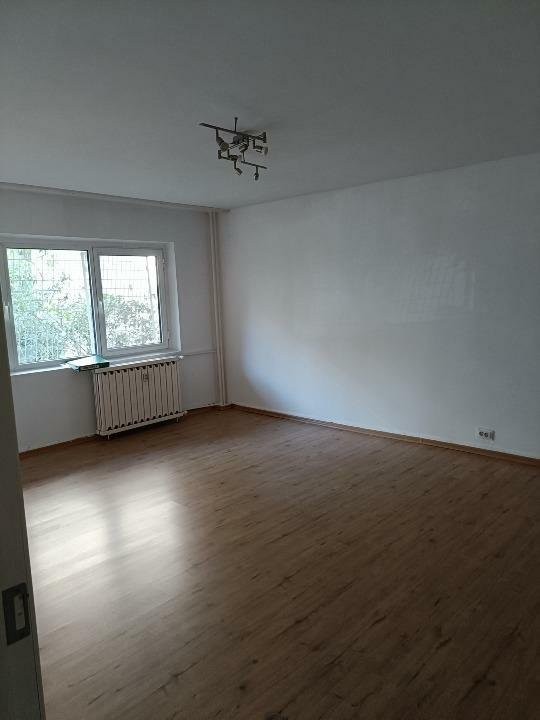 Apartament de 4 camere ( DECOMANDAT-VAD COMERCIAL )-Voronet-Decebal