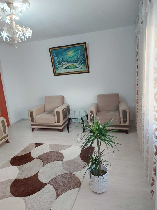 Apartament 3 camere ( Reabilitat/Decomandat) Nerva Traian