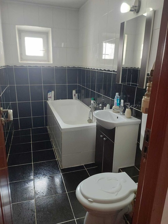 Apartament 3 camere ( Reabilitat/Decomandat) Nerva Traian