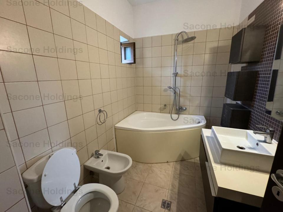 Apartament de 3 camere ( Parcare-Boxa ) Domenii-Comision 0%