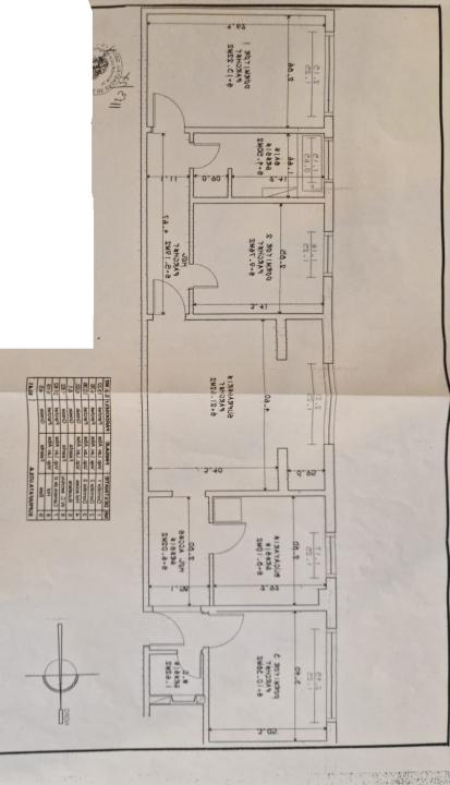 Apartament de 4 camere ( Instalatii refacute )-Brancoveanu-Luica