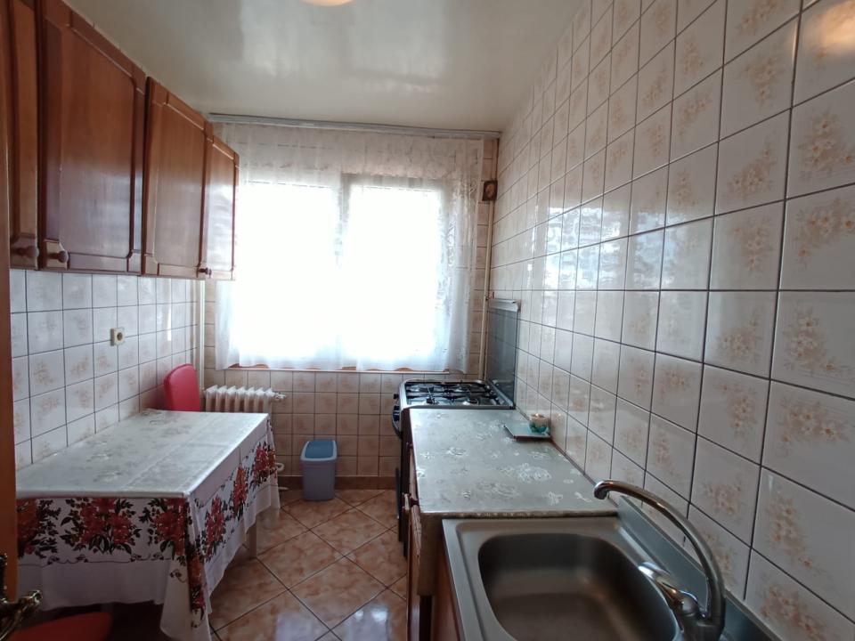 Apartament de 3 camere ( Bloc Reabilitat )-Alexandru Obregia-Berceni