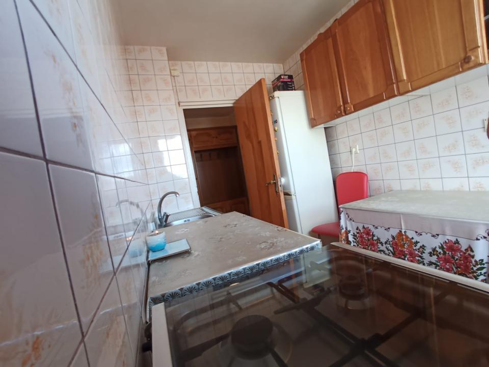 Apartament de 3 camere ( Bloc Reabilitat )-Alexandru Obregia-Berceni