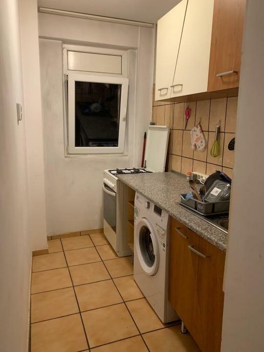 Apartament de Piata Resita ( DECOMANDAT )