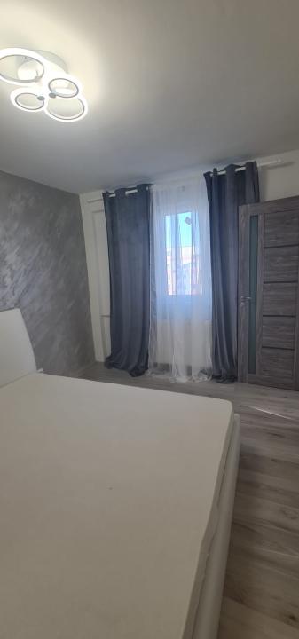 Appartament de 3 camere -Luica-Brancoveanu ( Complet Renovat )