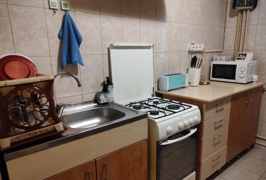 Apartament de 3 camere ( Et1-Decomandat ) -Rahova-Sebastian