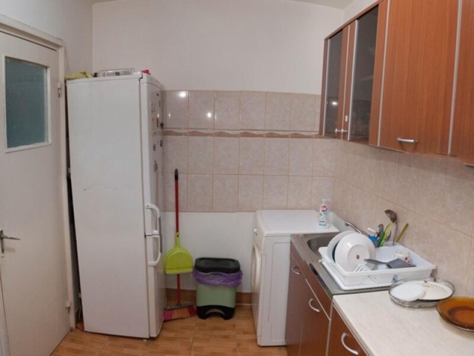 Apartament de 3 camere Tineretului-300m METROU