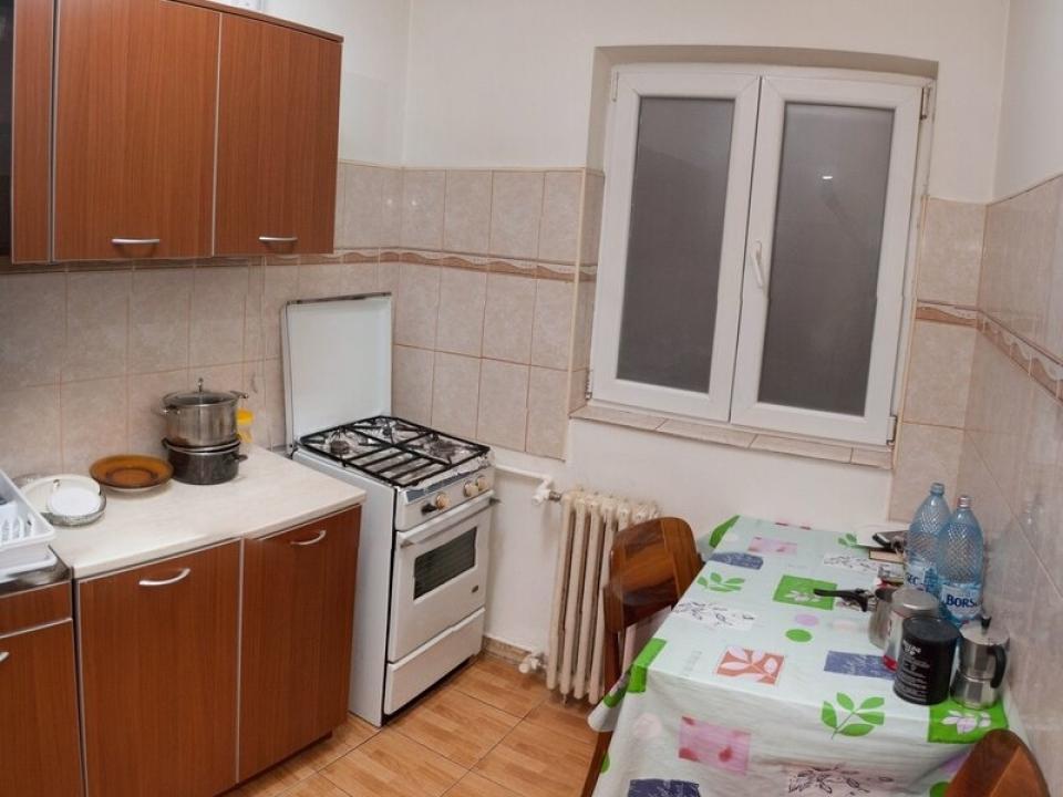 Apartament de 3 camere Tineretului-300m METROU