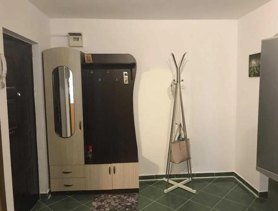 Apartament de 2 camere 300M Metrou-Aviatiei