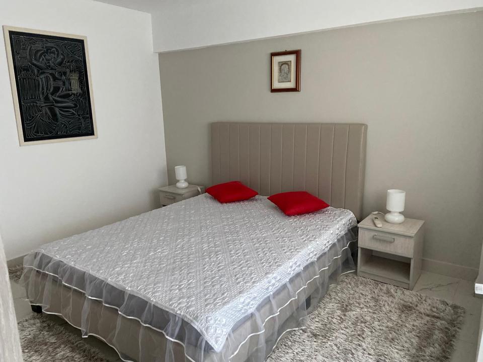 Apartament de 3 camere Fantani-Unirii