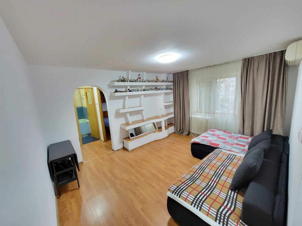 Apartament de 3 camere cf2-Brancoveanu-Huedin