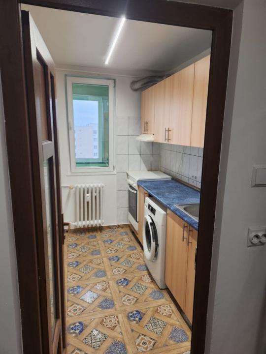 Apartament de 2 camere -Alexandru Obregia ( Bloc Monolit )