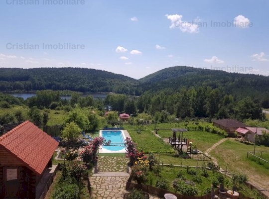 RATE Pensiune 12 cam Superba*** malul Lac Mocearu piscina ,16277mp