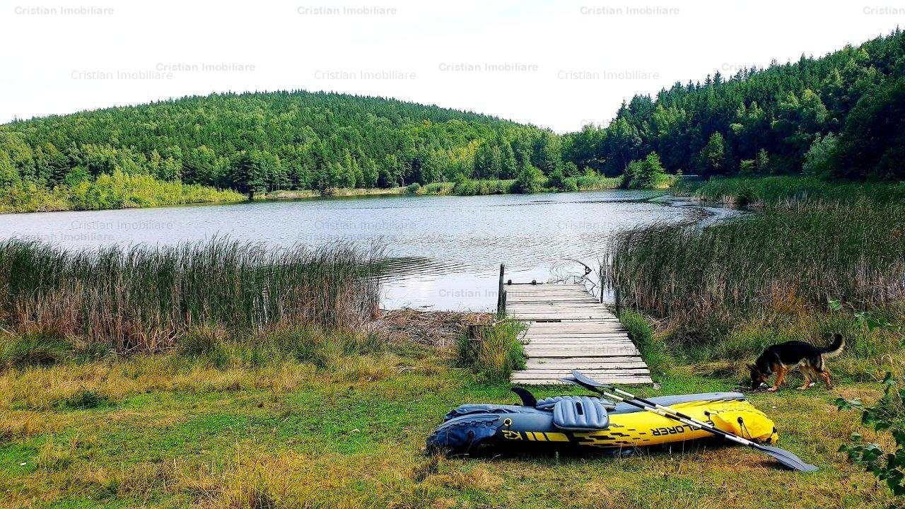 RATE Pensiune Piscina Superba***pe mal Lac Mocearu  70km de Buzau 