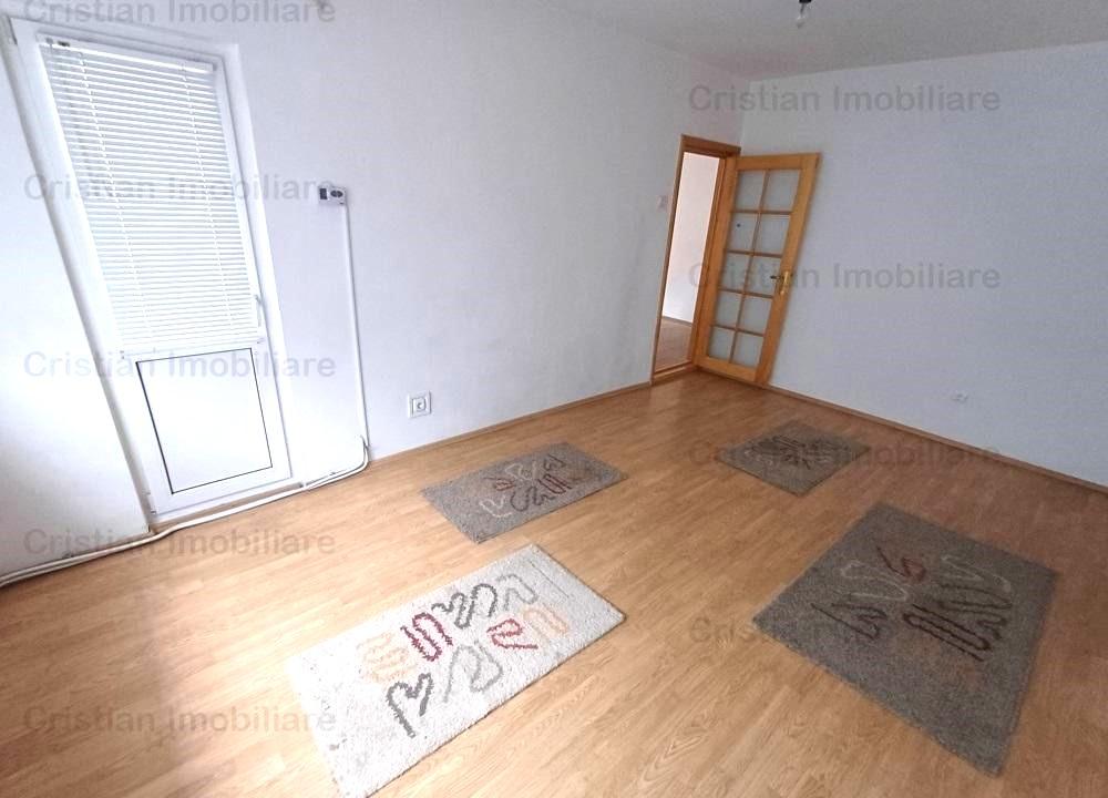 Ultracentral  2 cam ARATA BINE confort 1 Decomandat zona Calarasi