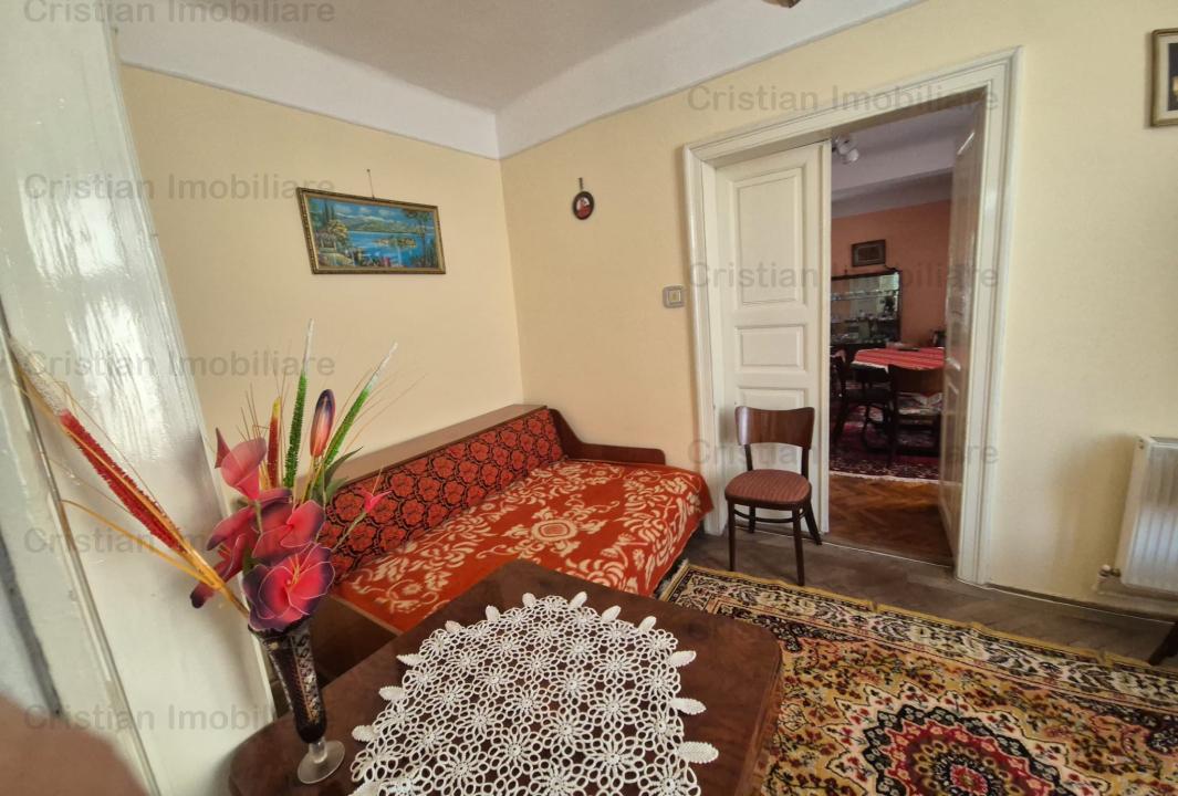 Casa, zona Ultracentral, caramida, 3 camere, decomandata ID 16085