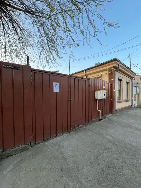  zona Lic. Balcescu Casa 3 camere 72mp utili  TOATE UTILITATILE 