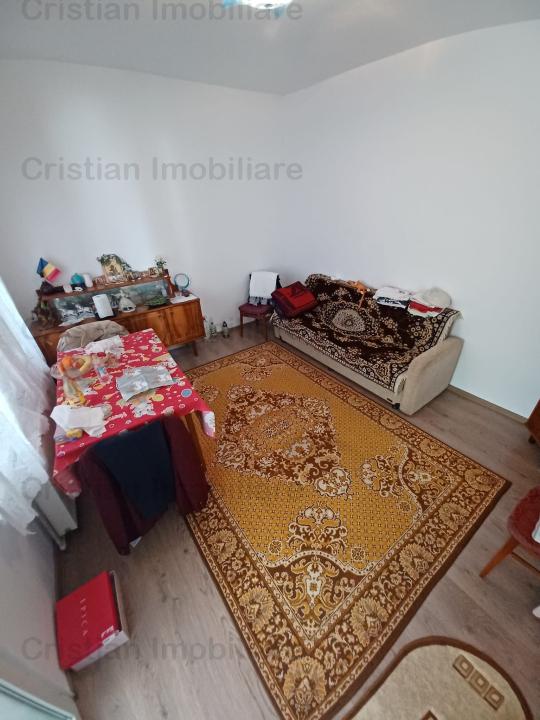  zona Lic. Balcescu Casa 3 camere 72mp utili  TOATE UTILITATILE 