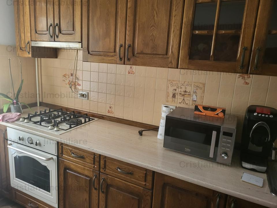 3 camere TOTUL NOU etaj 2 zona DOROBANTILOR