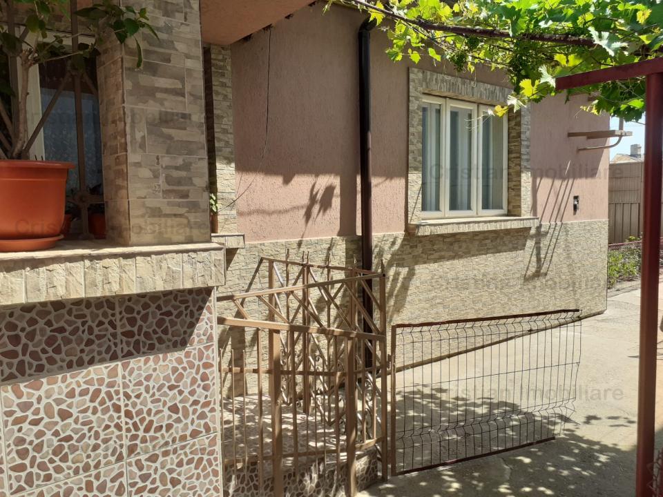 Casa BUNA din boltari teren 256 mp constructie 80 mp Chercea 