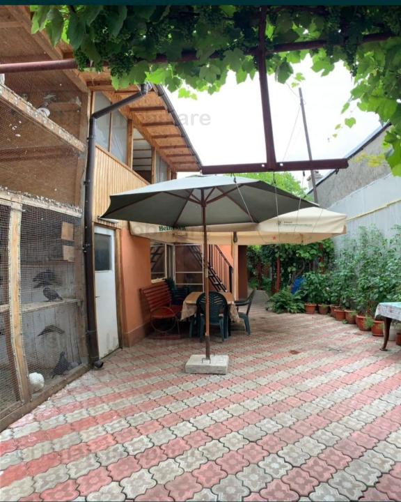 Casa Pretabila 2 familii, teren 400 mp, deschidere 12 m, zona Brailita