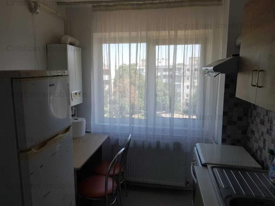 RENOVAT RECENT! MOBILAT-UTILAT! AP 2 camere, Obor