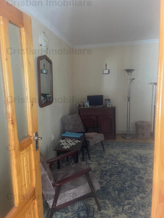 Casa 3 camere, toate utilitatile, teren 200 mp, zona Centru Istoric