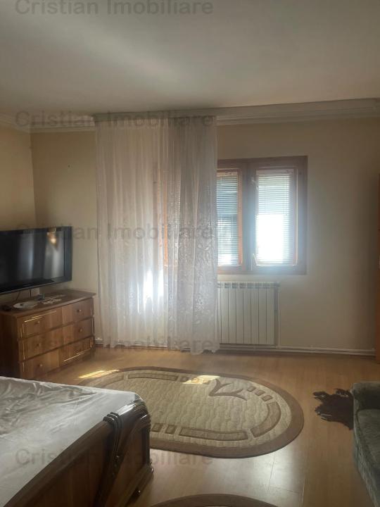 Casa 3 camere, toate utilitatile, teren 200 mp, zona Centru Istoric