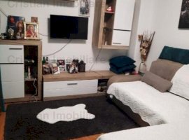 Casa 3 camere, toate utilitatile, Decomandata, zona Piata Saraca