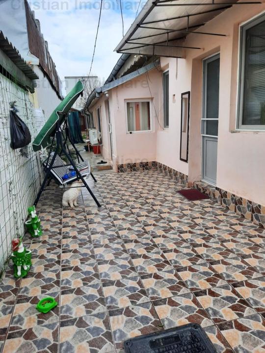 Casa 3 camere, toate utilitatile, Decomandata, zona Piata Saraca