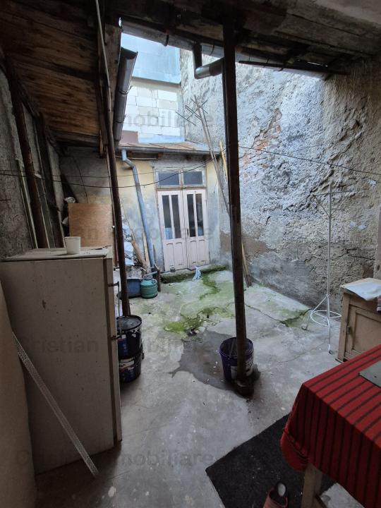 Casa 3 camere din caramida, teren 176 mp, taote utilitatile, Gradina Mare