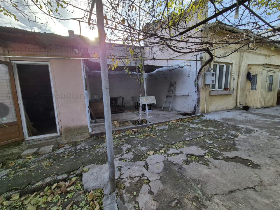 Casa 3 camere, caramida, toate utilitatile, teren 226 mp zona Centru Istoric