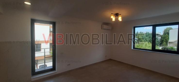 Vanzare apartament de 3 camere cu finisaje de lux