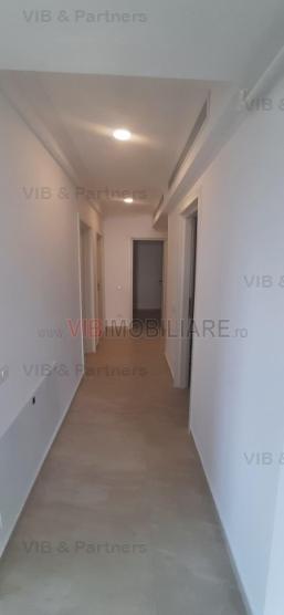 Vanzare apartament de 3 camere cu finisaje de lux