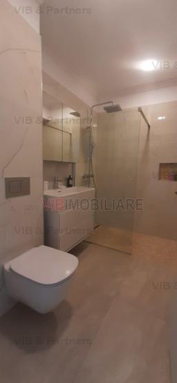 Vanzare apartament de 3 camere cu finisaje de lux