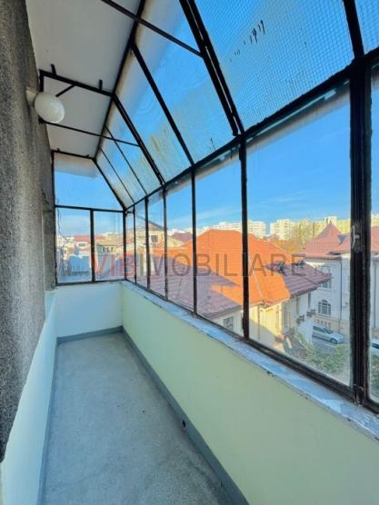 Duplex cu semineu - 5 Camere - Victoriei - Gh Duca - Gara de Nord - Terasa 