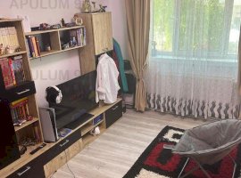 Apartament 2 Camere Bloc Interbelic Investitie Airbnb | Resedinta