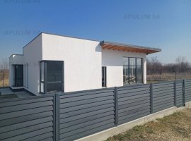 Săbăreni, casă nouă, parter, 4 camere, 135 mp, curte 480