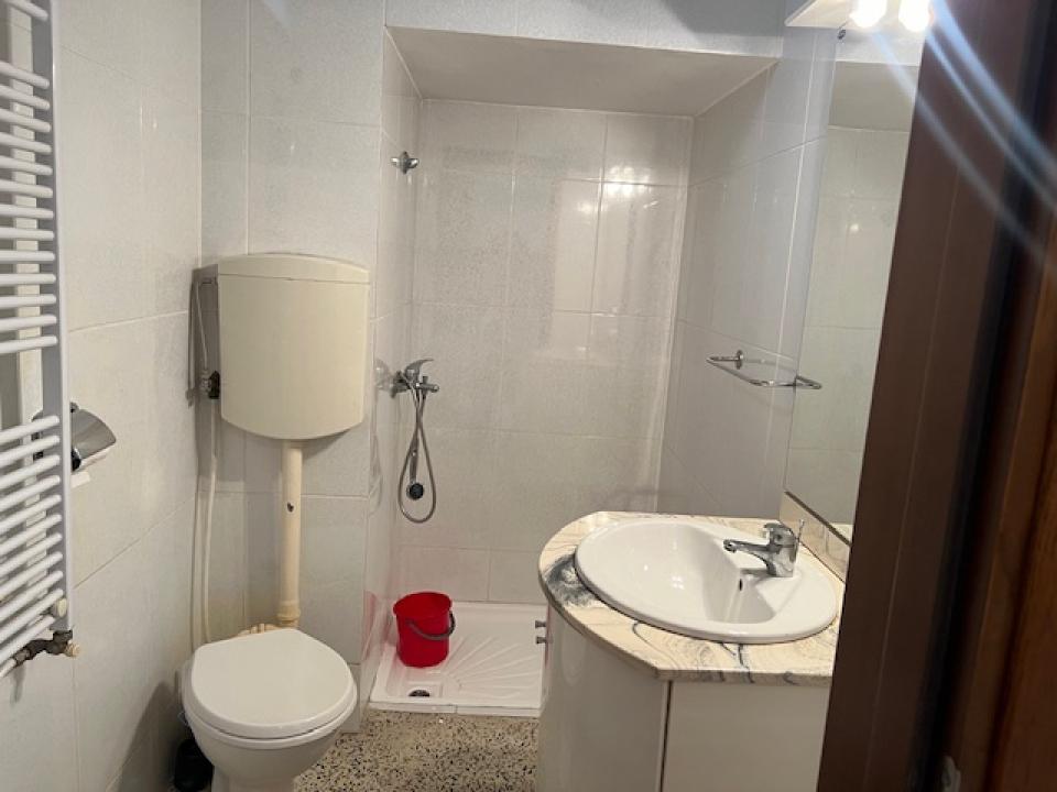 Apartament 4 camere in vila- Gara de Nord. 