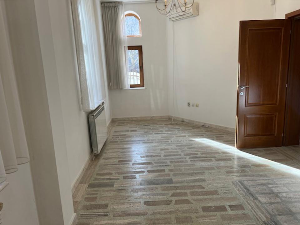 Apartament 4 camere in vila- Gara de Nord. 