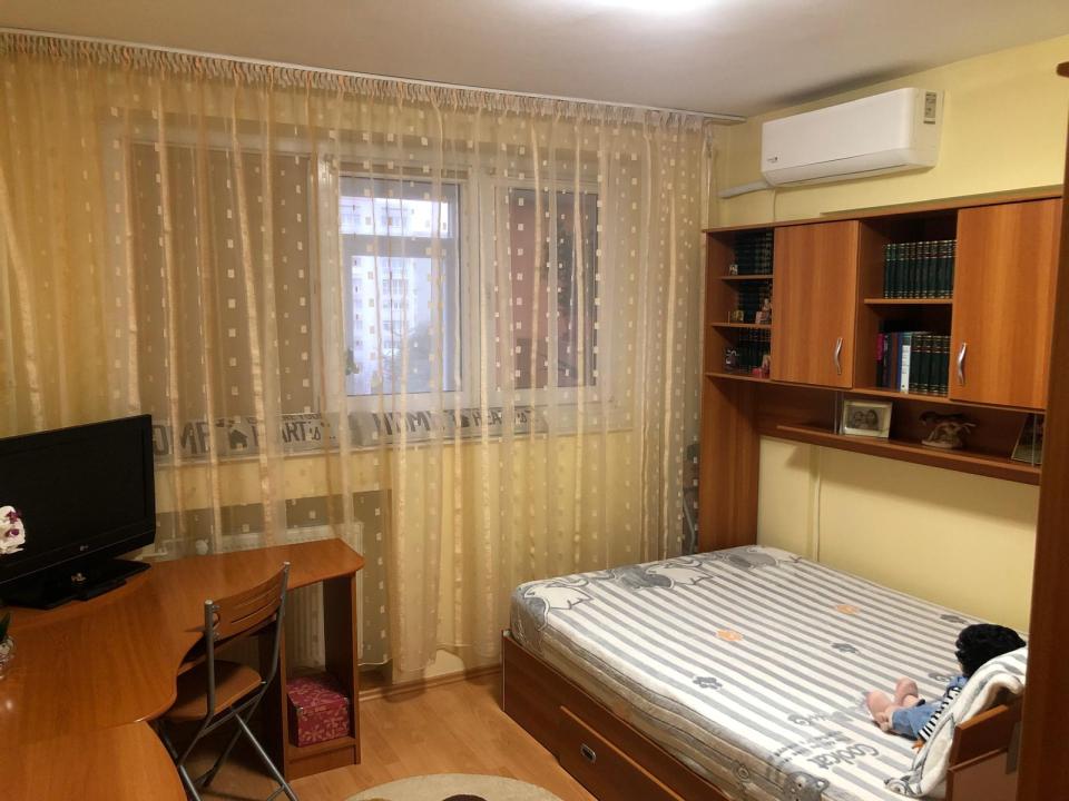 Apartament 3 camere decomandat, 75mp, Brancoveanu