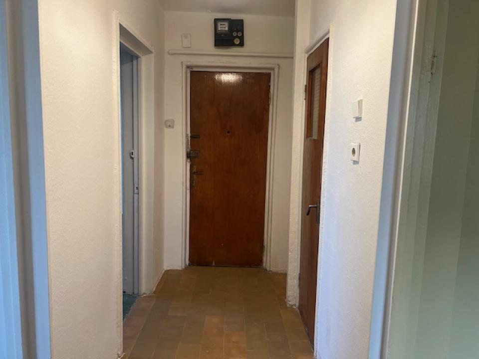 Apartament 2 camere Titan- Piata Salajan.