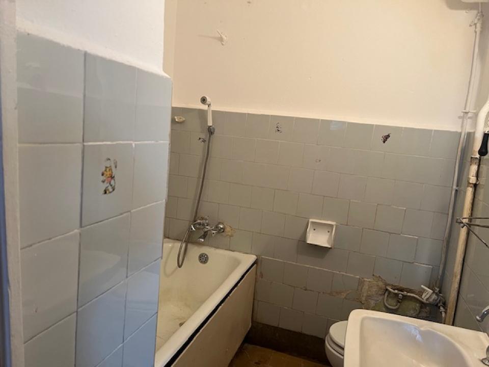 Apartament 2 camere Titan- Piata Salajan.