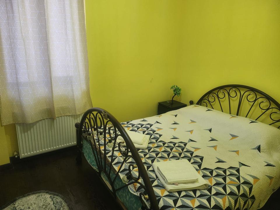 Apartament cu 3 camere de vanzare in Sinaia - Zona Furnica